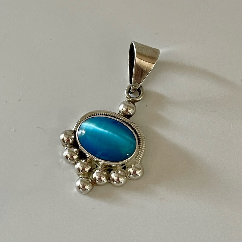 Vintage, Sterling Silver Sky Blue Cat's Eye Slider Pendant